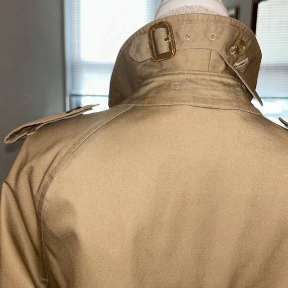 RARE VINTAGE Classic Burberry trench Sz 6-8 custom altered mid length exquisite - Picture 10 of 10